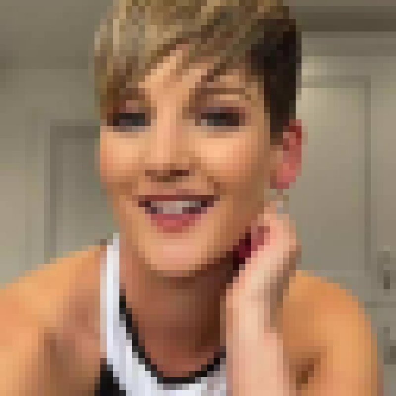 Hannah Brooke, 41, France
