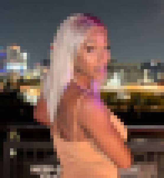 Jennifer, 26, Borehamwood