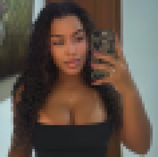 Gabriela, 24, Kikube