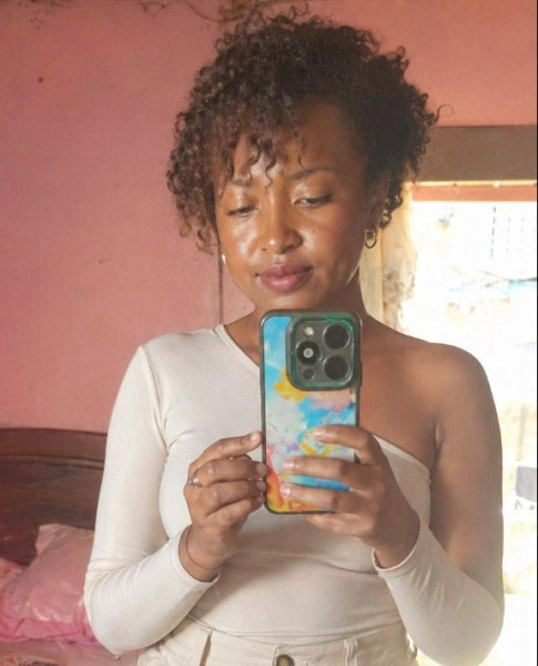 Sissie, 31, Itayanagi