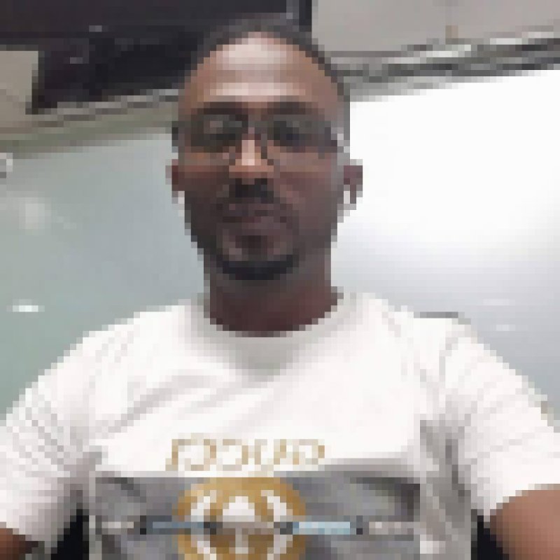 Inesta, 37, Pornic