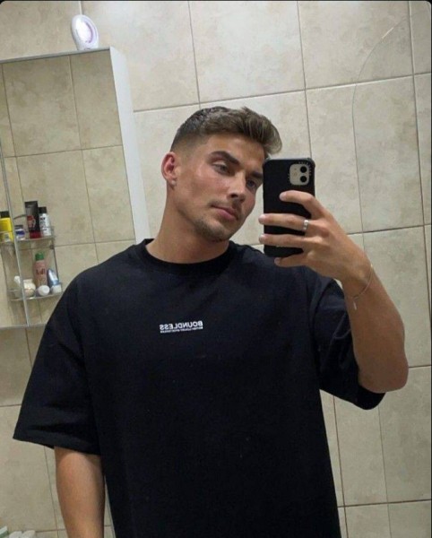Jake Morgan, 30, Sihu