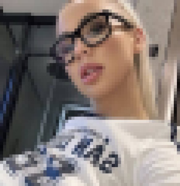 Mariam Jackson, 32, Evaz