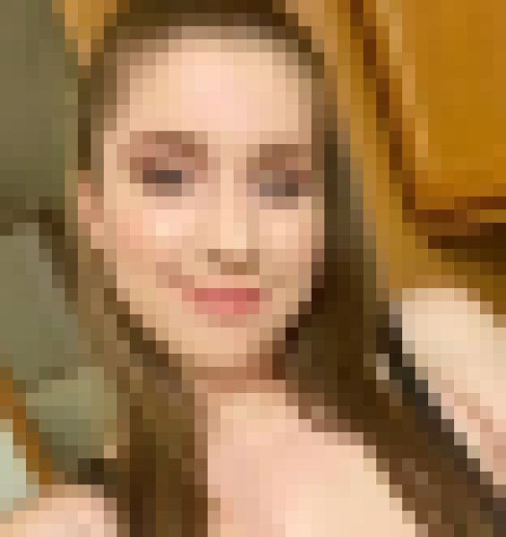 Laura Smith, 29, Pakistan
