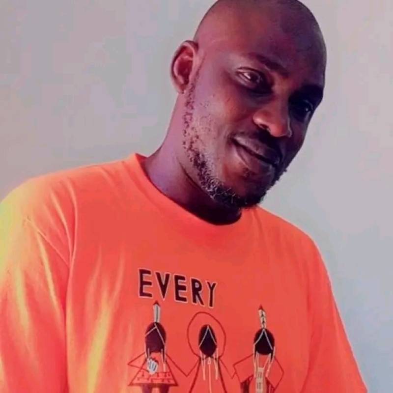 Richie, 48, Bid