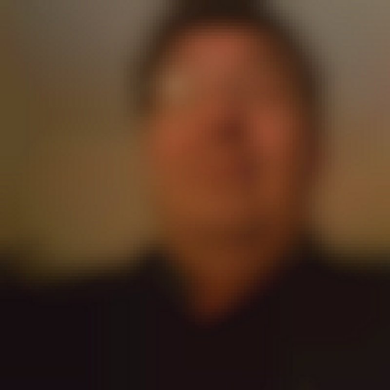 Petri, 63, Tha Mai