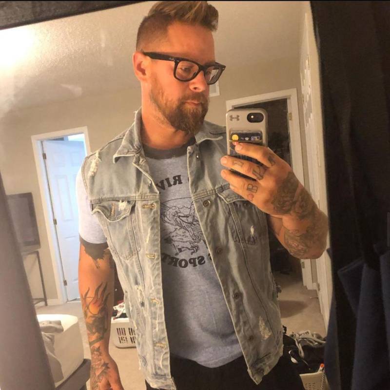 Mr B, 44, Meadowbrook