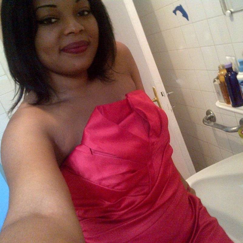 logoyisa, 32, Husepur