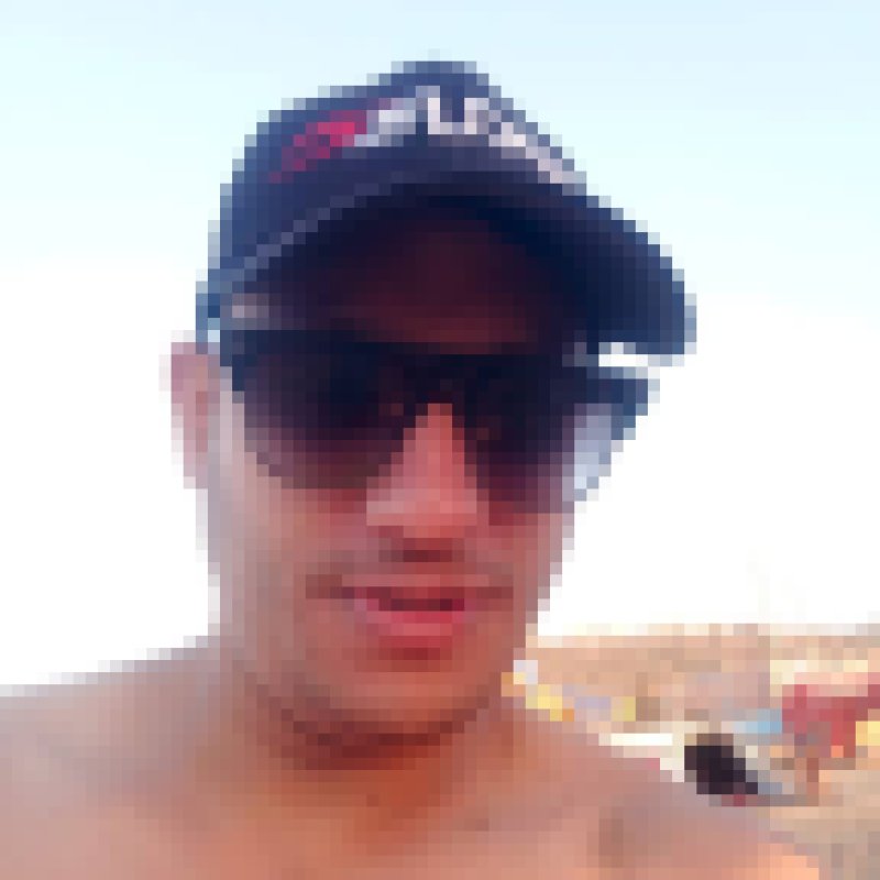 Imadox, 39, Crawley
