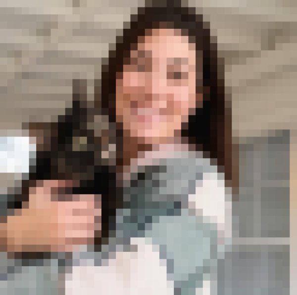 Emelia, 35, Mascara