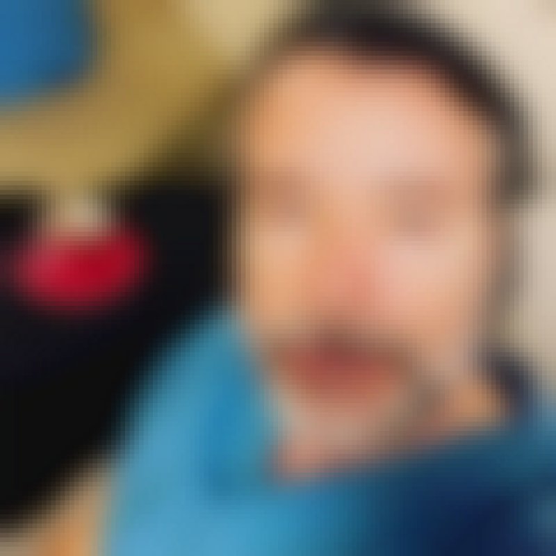 John Smith, 41, United States