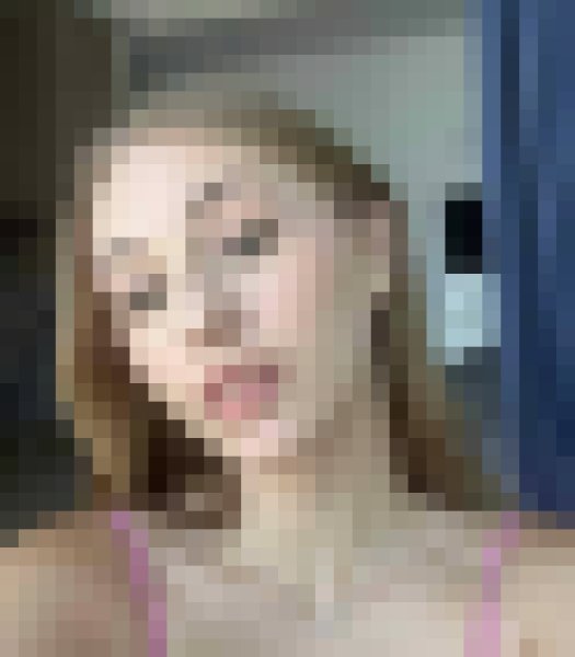 Annabelle Jones, 31, Schlangen