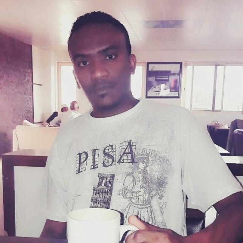 monzer, 40, Noagaon
