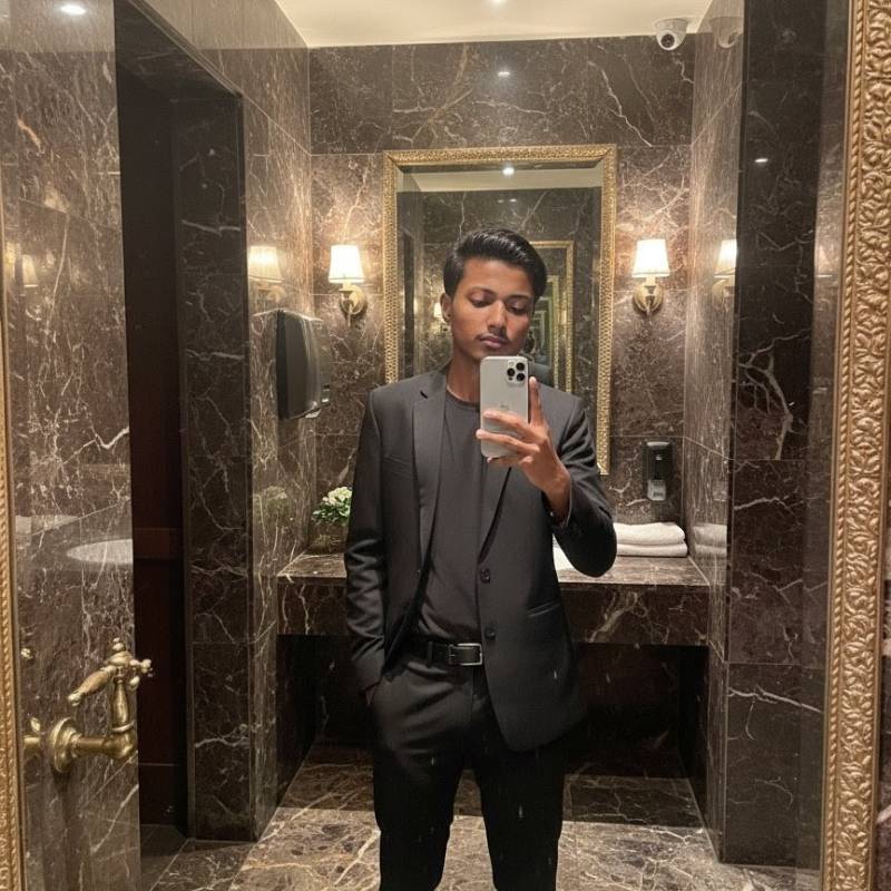 Md ayman Ahmed, 20, Veyrier