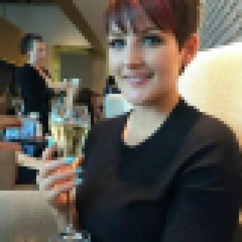 Hannah Brooks, 33, Kakrala
