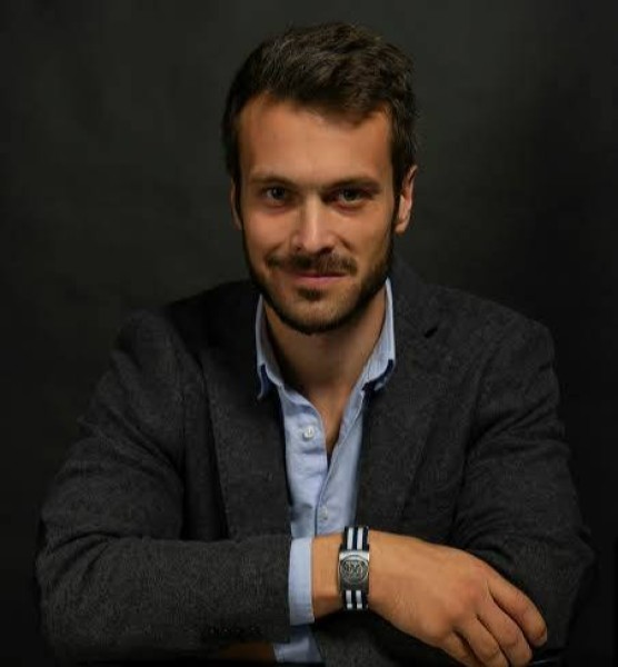 SAYAN, 31, Messamna
