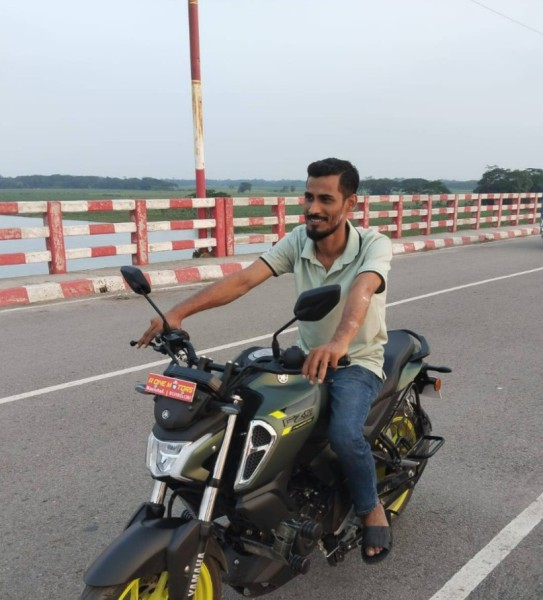 Zahid, 33, Gaborone