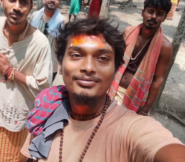 Bikesh, 25, Mncio Lima