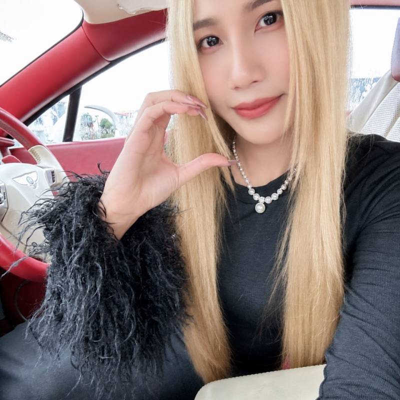 Kelly, 37, Tipton