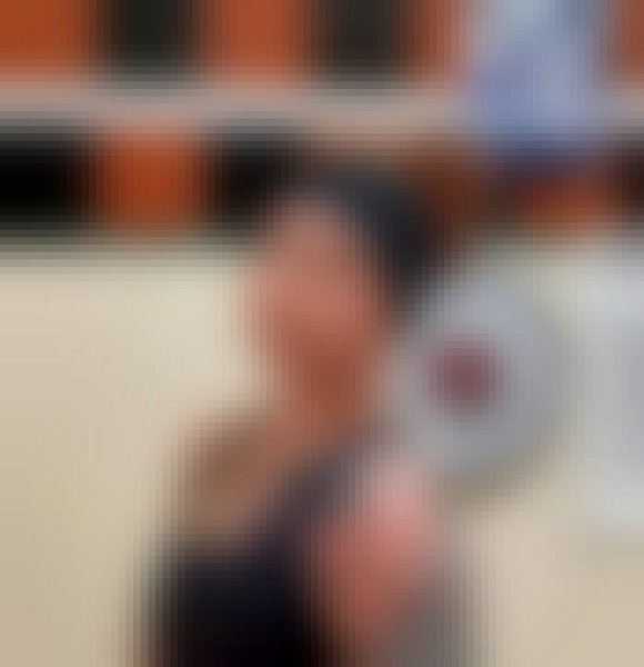 Sherry Williams, 34, Bangladesh