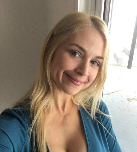 bella, 45, Mekirch