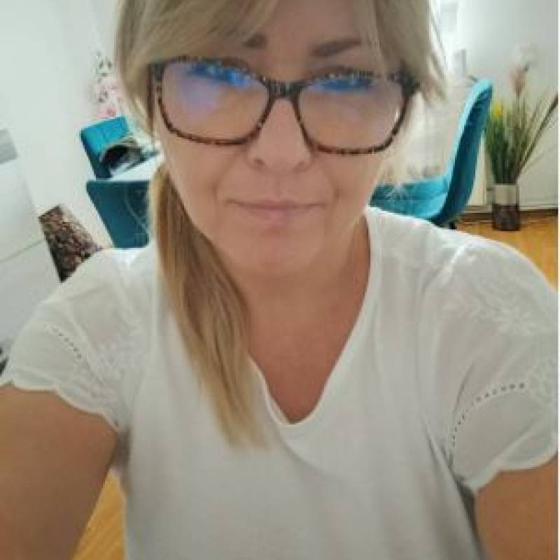 Joy, 51, Sulawesi Tengah