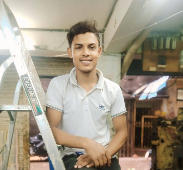 R M Imran, 25, Monte Porzio Catone
