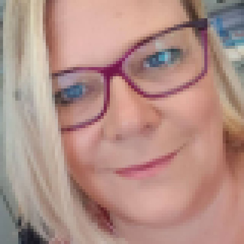 Alexandra Katec, 48, Modasa