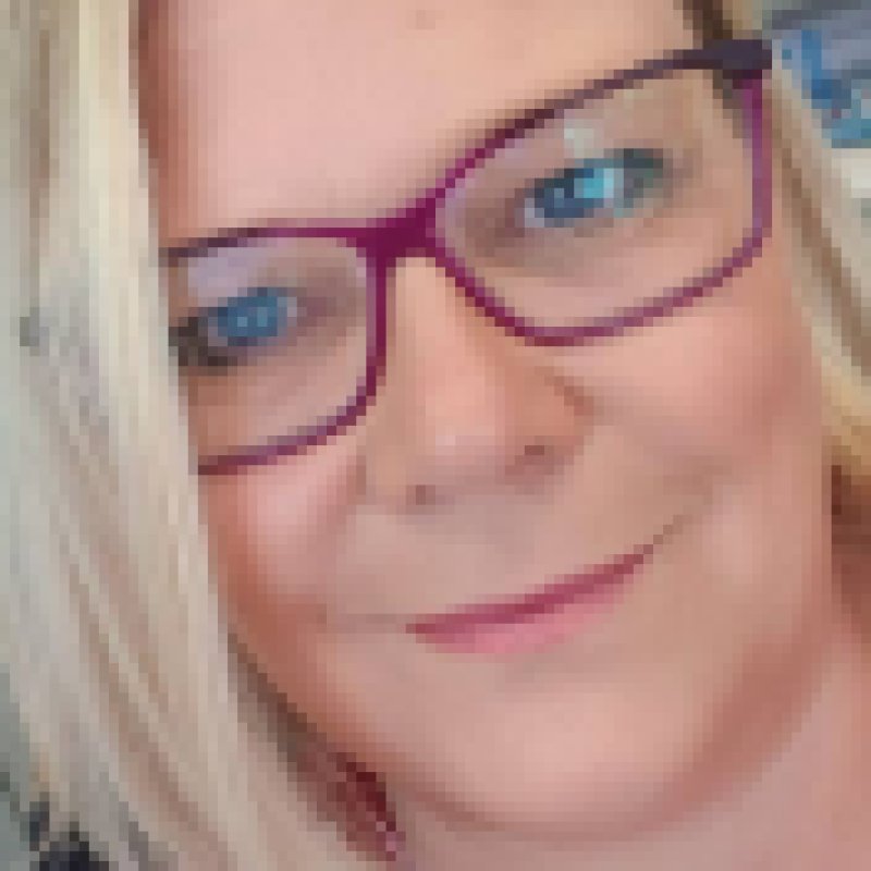 Alexandra Katec, 48, Italy