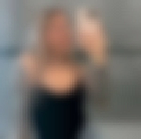 Julianna, 41, United States
