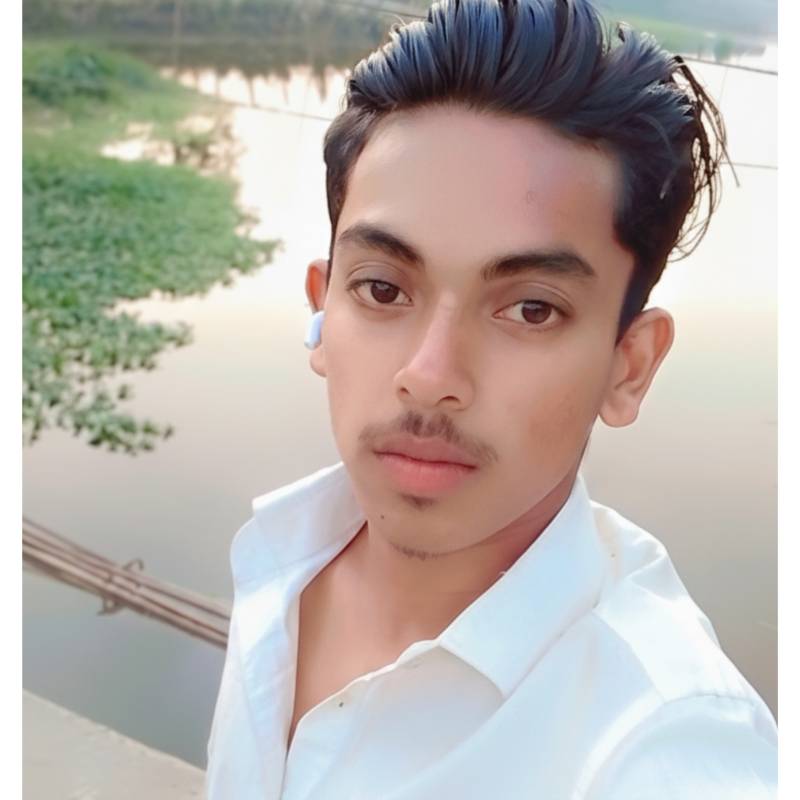 Akash, 22, Barri