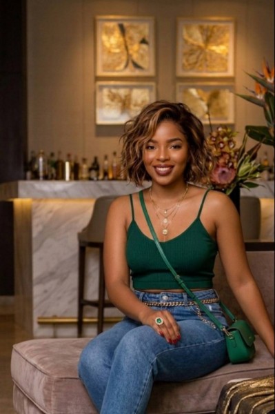 Bella, 20, Sunyani