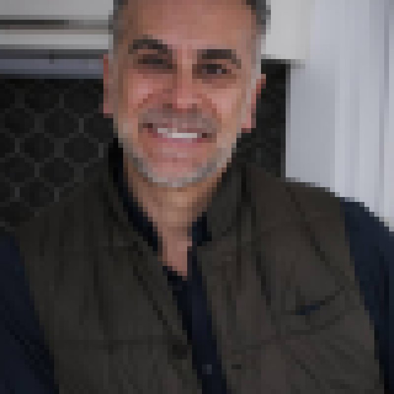Eric Mike, 60, Anosiarivo
