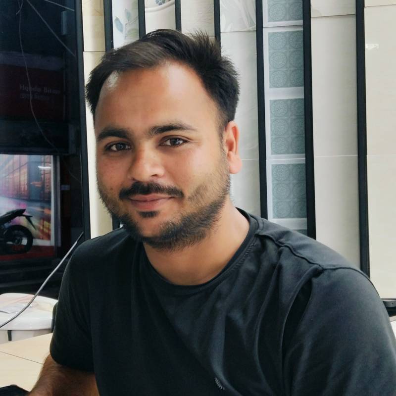 Arif, 21, Kayah