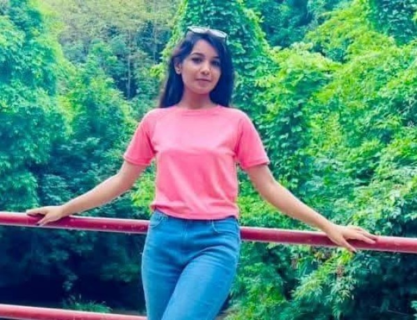 Annisha, 19, Luqa