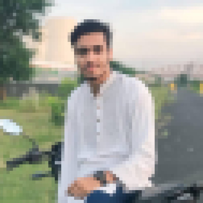 Sifat, 22, Luna