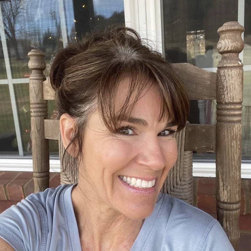 Elizabeth, 41, San Buenaventura