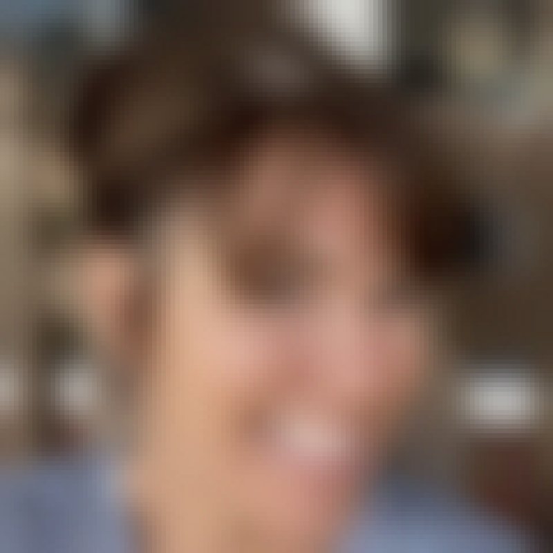 Elizabeth, 40, India