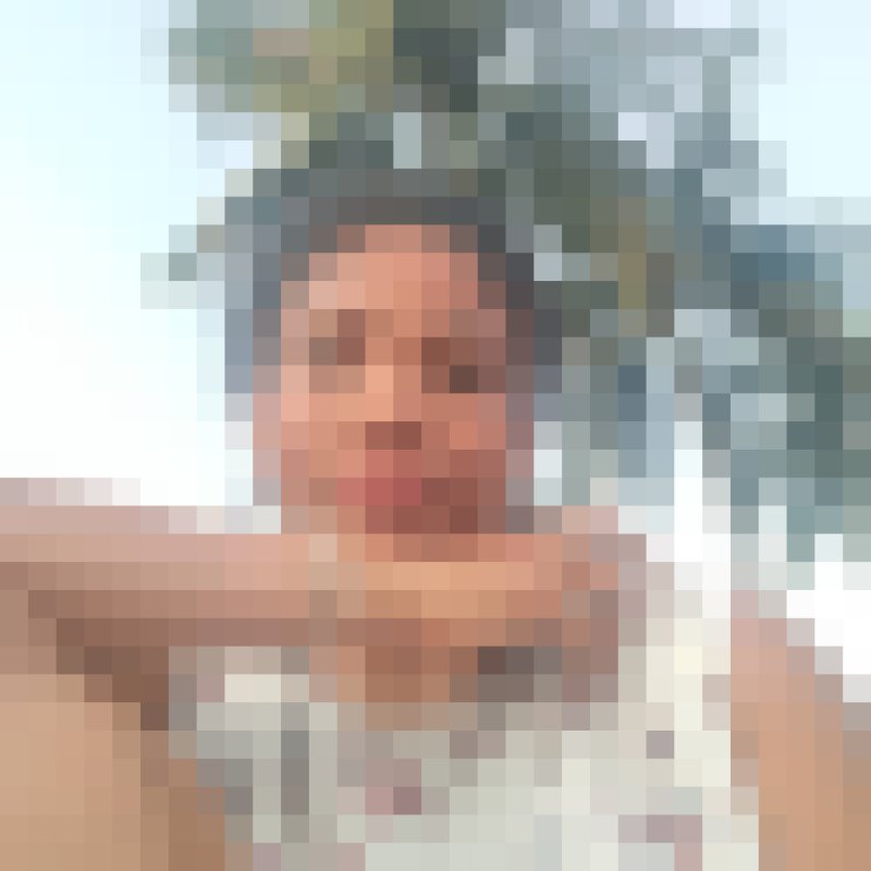 Zina, 34, France