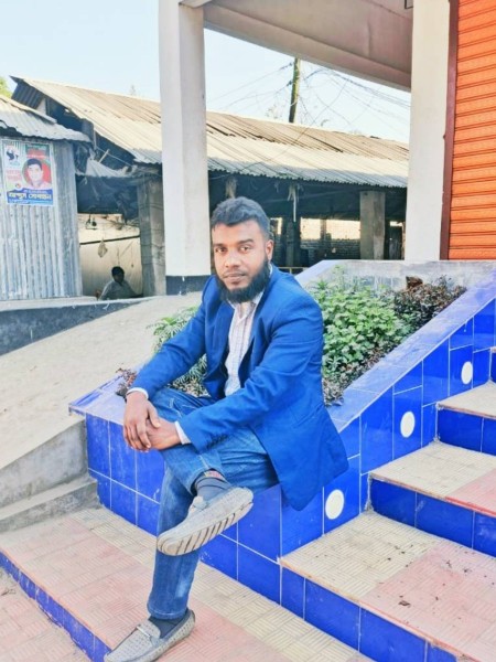 Mahamud, 30, Norak