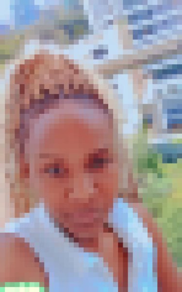 Caren, 35, Madagascar