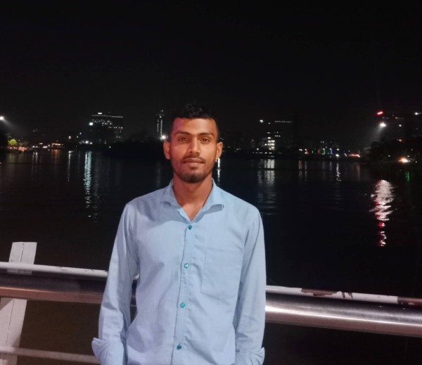 Raj, 25, Paderno Dugnano