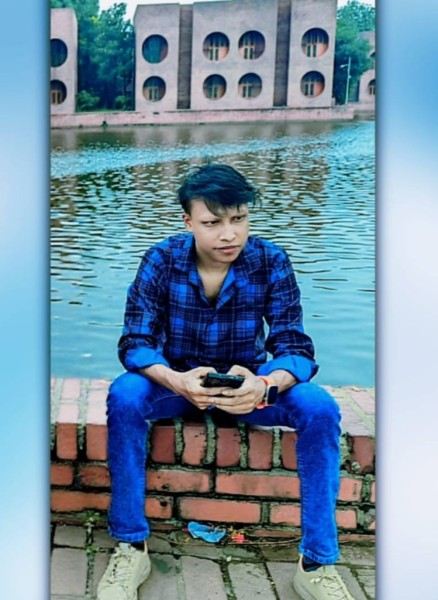 Hasan, 23, Santo Stefano Di Magra