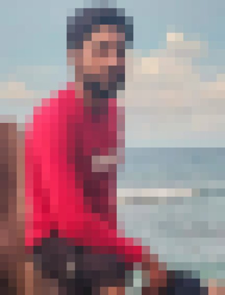 Sentu, 29, Ebbu