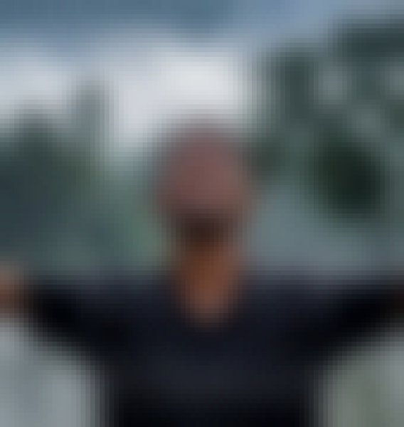 Zalil, 31, Pakistan