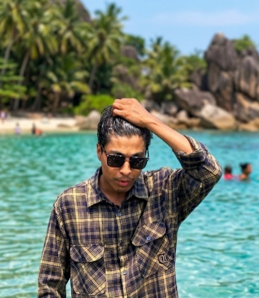 ARAFAT, 20, Sihecun