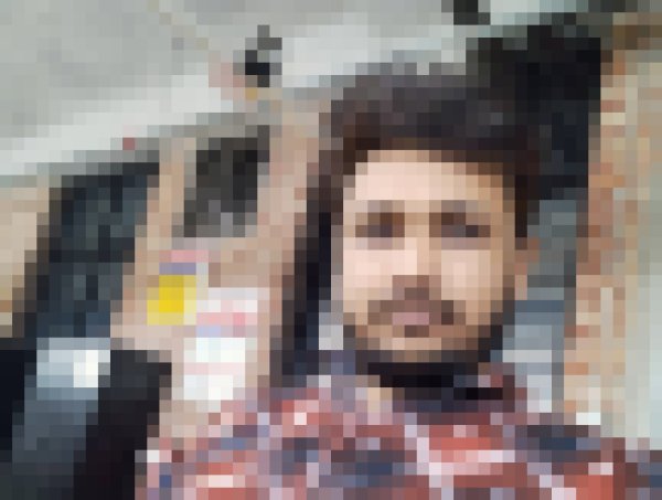 Shakil, 31, Santa Ins