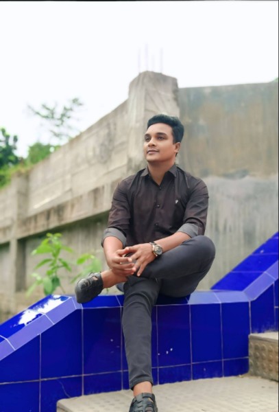 MD Nur, 36, Ahvz