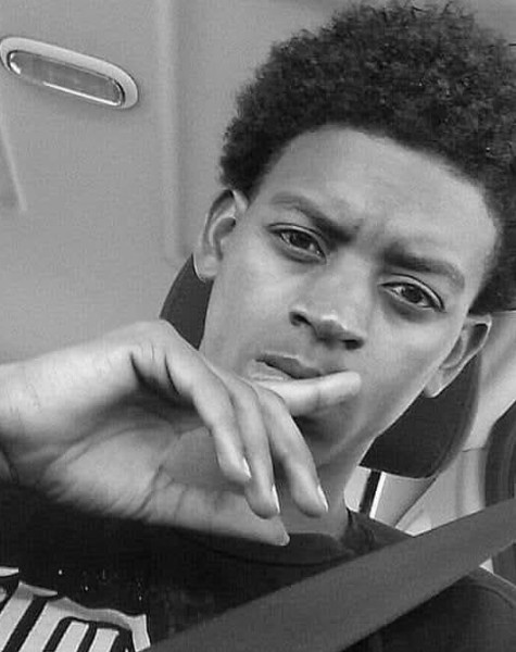 DeAndre, 31, Bishamagiri
