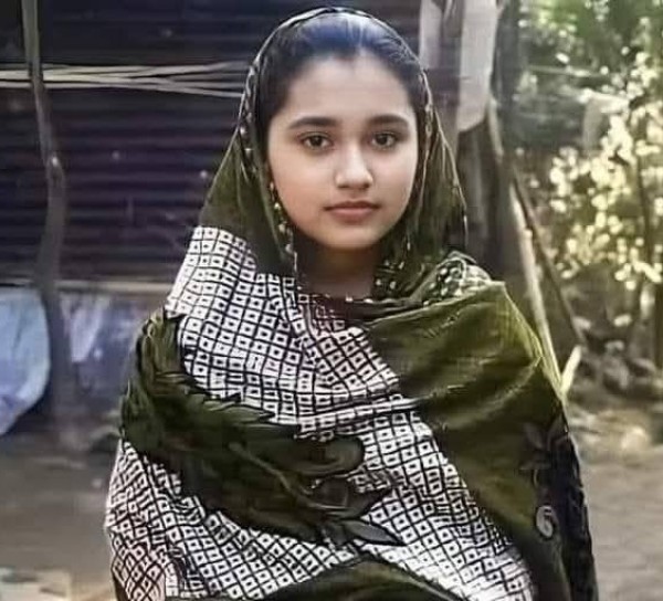 Atikur, 19, Walkden